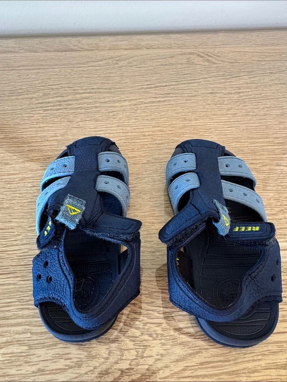 Reef Kids Navy and Light Blue Closed-Toe Sandal - Kids Size 8